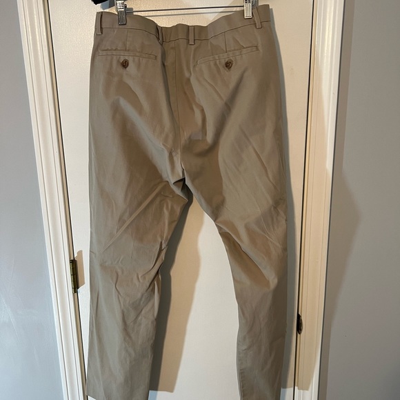 BANANA REPUBLIC Non-Iron Tailored Khaki Slim Pant - Size 34x32 - Picture 4 of 8